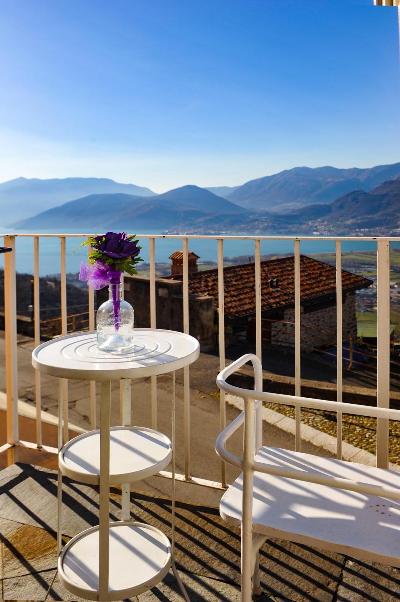 View 14 Holiday home